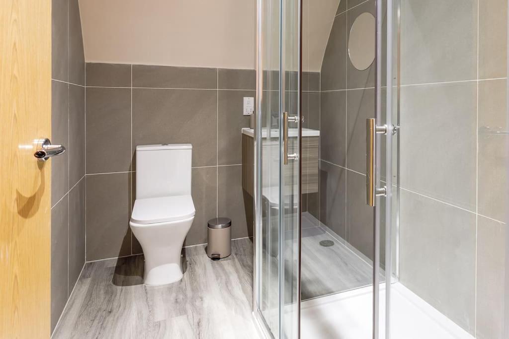 Stylish Duplex 5 Min From Centre Apartment นิวคาสเซิล อะพอน ไทน์ ภายนอก รูปภาพ
