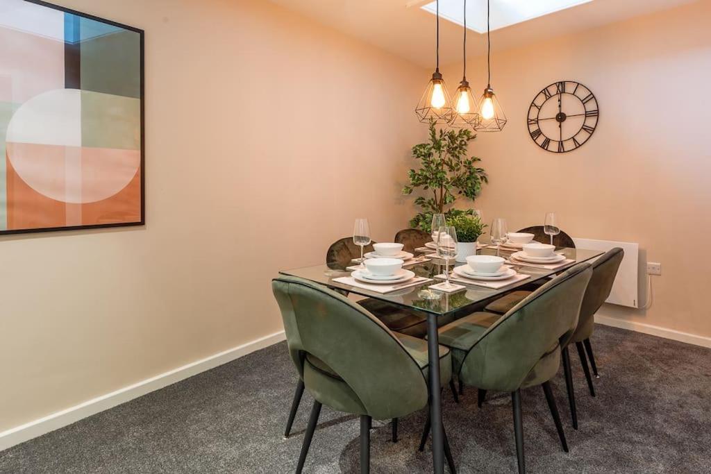 Stylish Duplex 5 Min From Centre Apartment นิวคาสเซิล อะพอน ไทน์ ภายนอก รูปภาพ